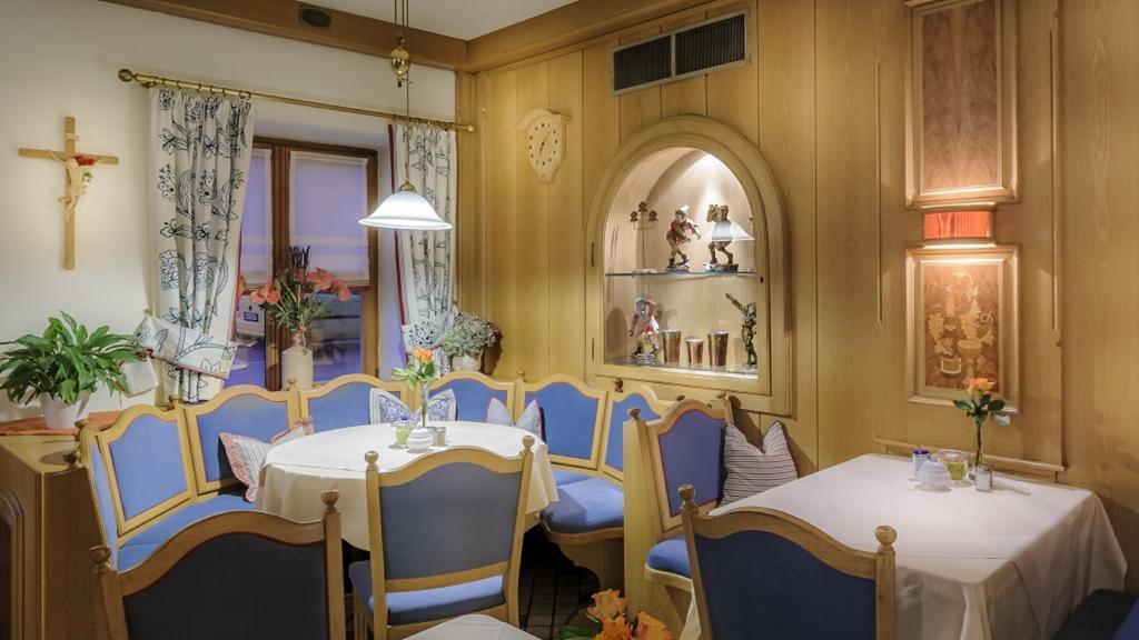 Restaurant-Cafe-Pension Himmel Landshut Ngoại thất bức ảnh