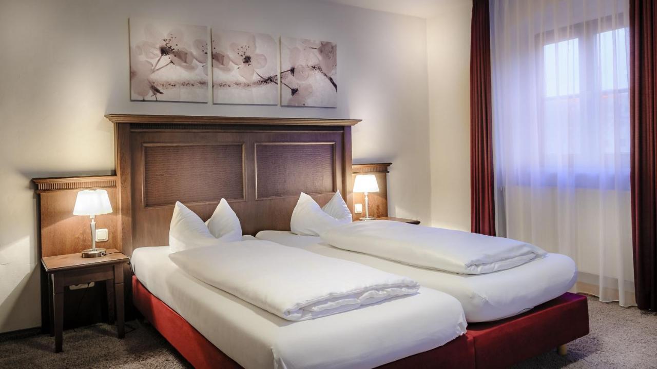 Restaurant-Cafe-Pension Himmel Landshut Ngoại thất bức ảnh